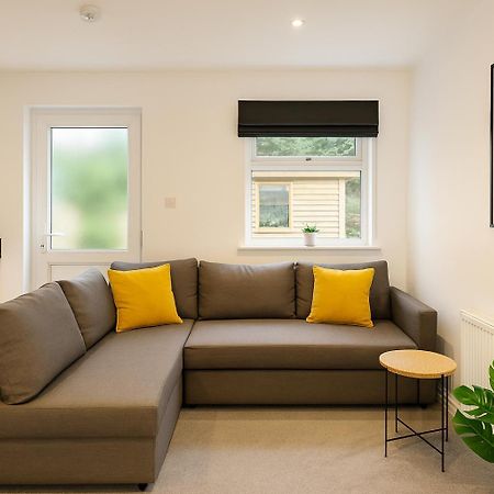 6 Person Apartment In City Centre カーディフ エクステリア 写真